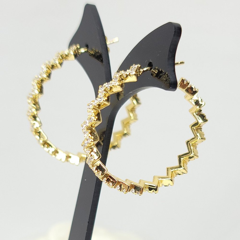 NEW Pave CZ Diamond Zigzag Hoop Huggie Earrings - Picture 3 of 9